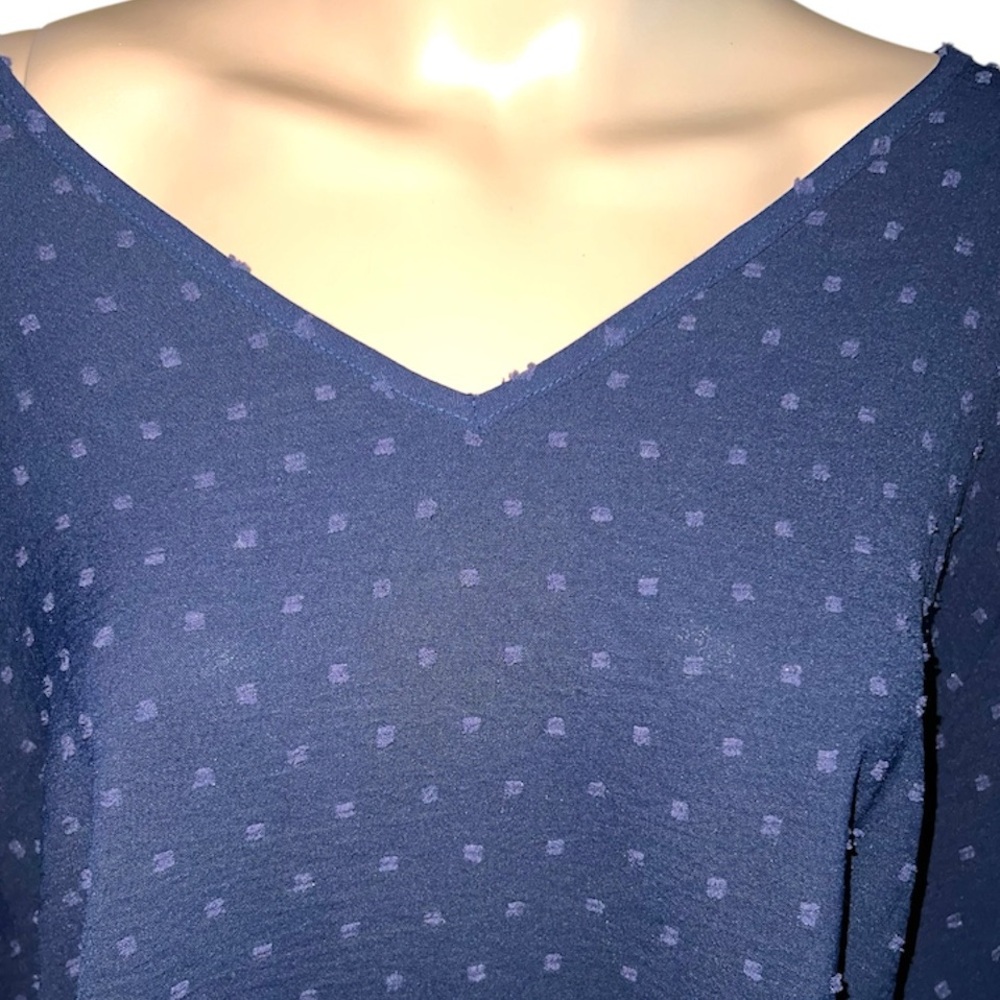 BLOOMCHIC | NWOT BLUE FLUTTER SLEEVE EMBROIDERED BLOUSE - Picture 5 of 8